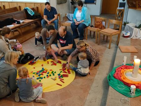 Ökumenische Feier mit Taufzeichenrückgabe